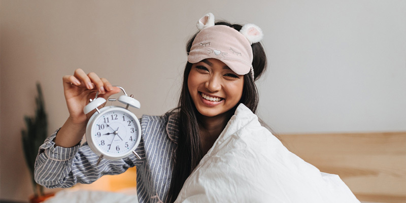 Daily Self-Care Routine: 7 Things Successful People Do Before 9 AM